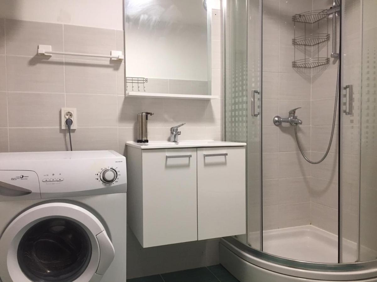 One-Bedroom Apartment, Wifi, Airco, Parking, Washing Machine, Grill Medulin Exteriör bild